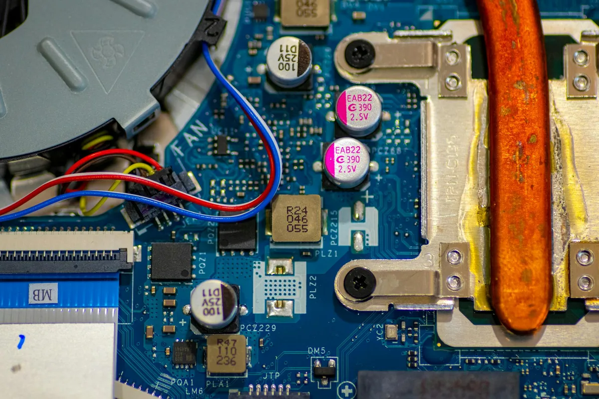 discharging capacitor safely