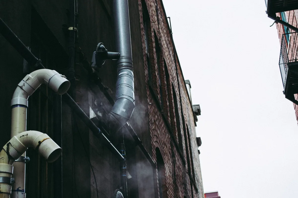 furnace exhaust gas expulsion