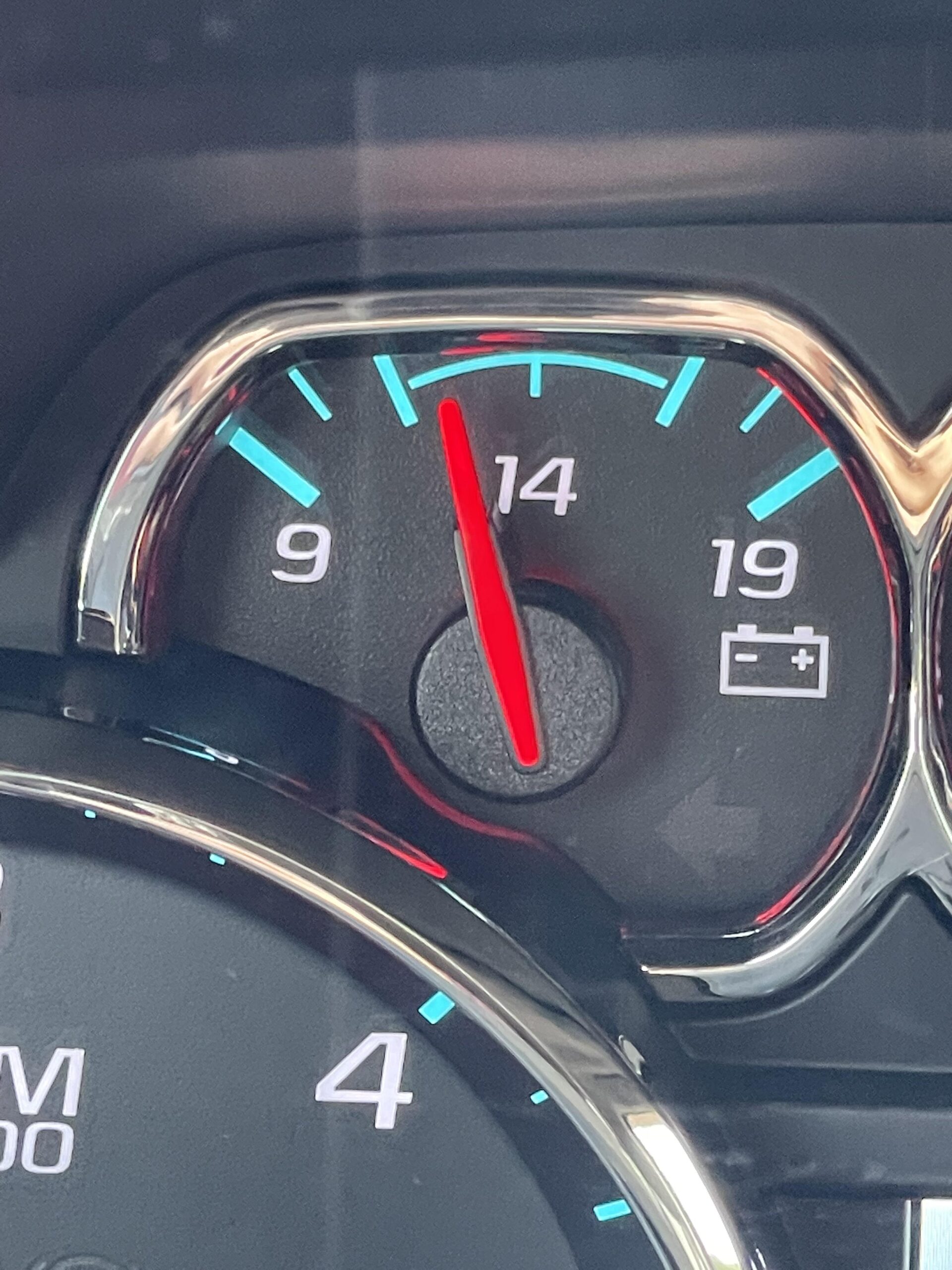 What Is A Normal Battery Voltage For A Car